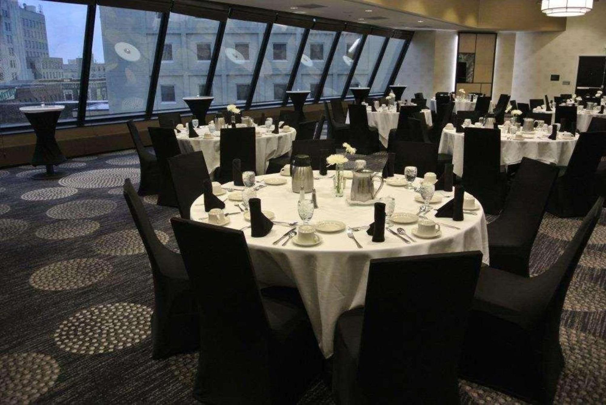 Отель Radisson Blu Фарго Экстерьер фото