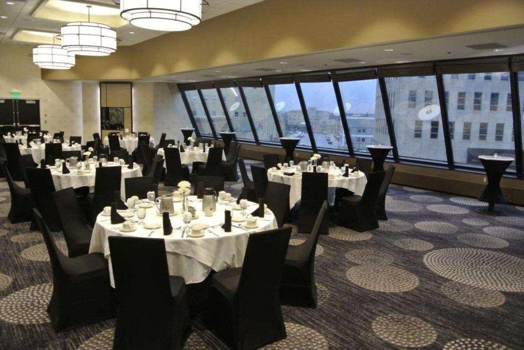 Отель Radisson Blu Фарго Экстерьер фото